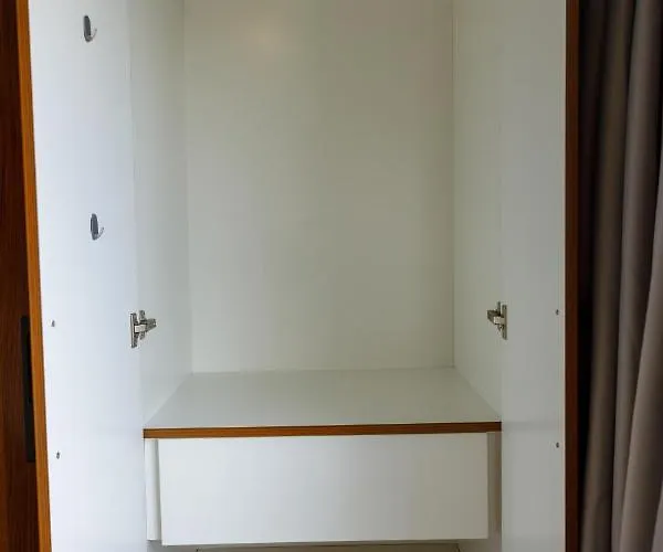 5880 Enriquez Residences * Manila