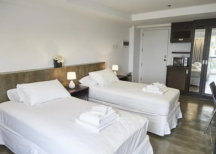 Apartment 5880 Enriquez Residences *
